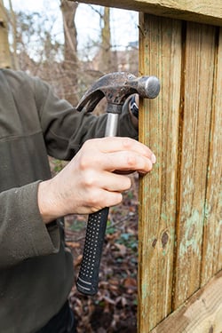 fence-install-hammer